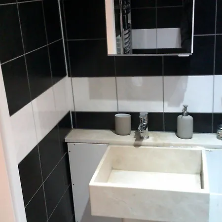 Newly Built Modern Studio House With Free Parking London Exterior photo